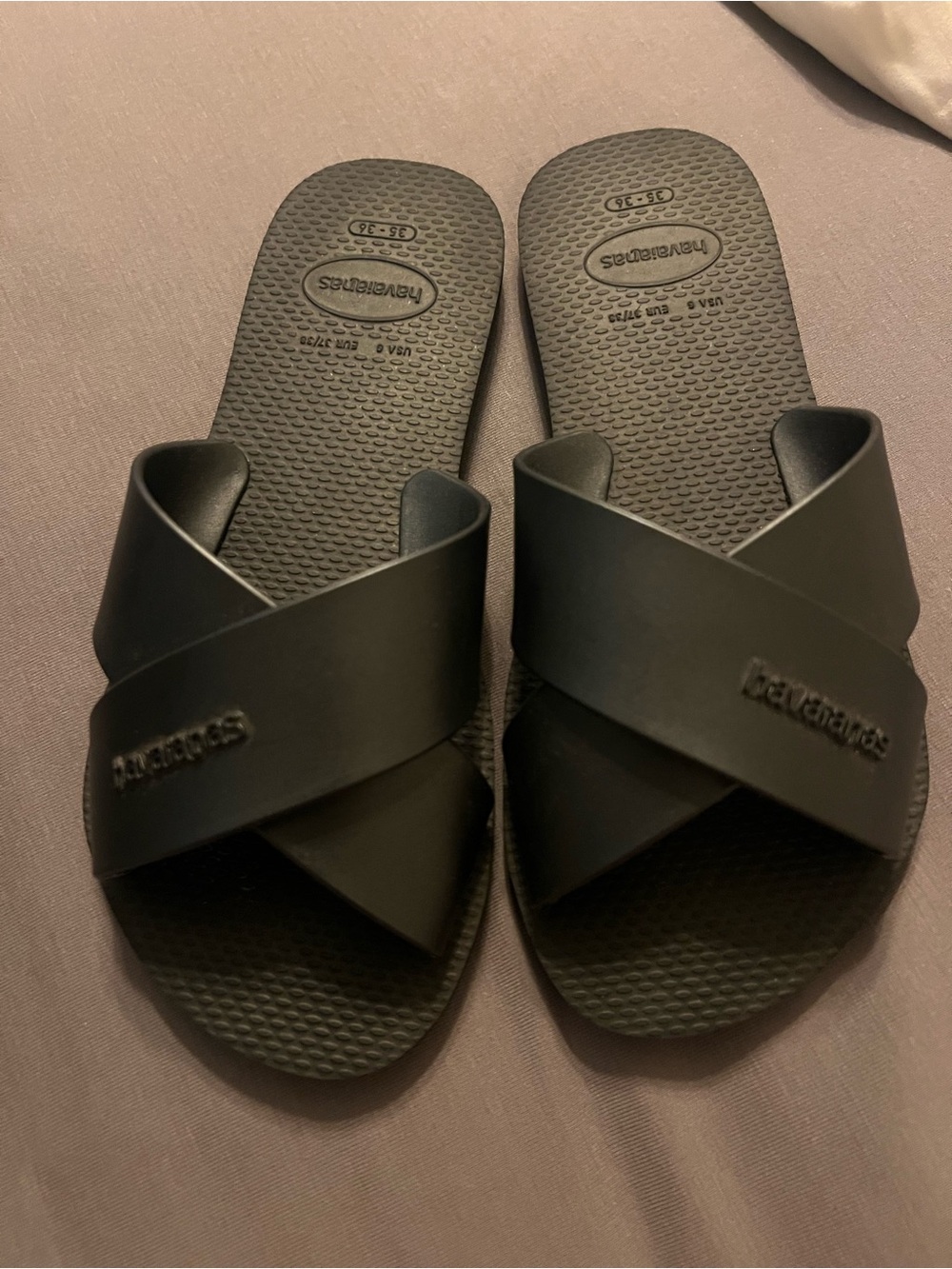 Havaianas Women’s size 6